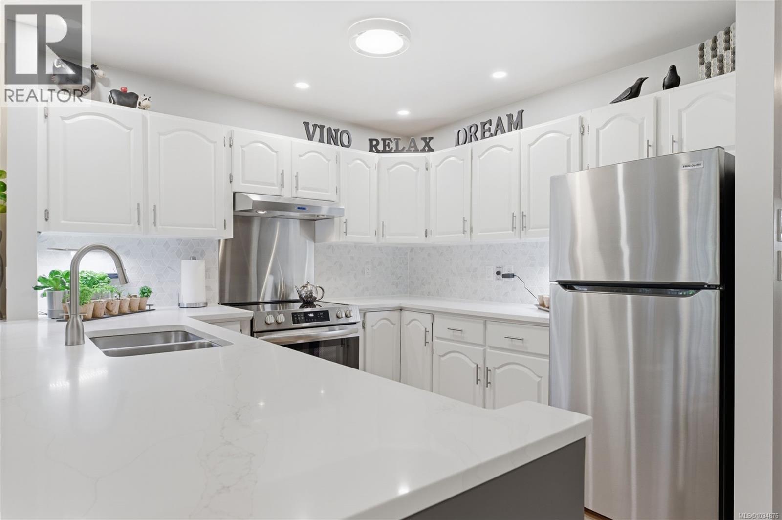  1409 Yale Street, Oak Bay