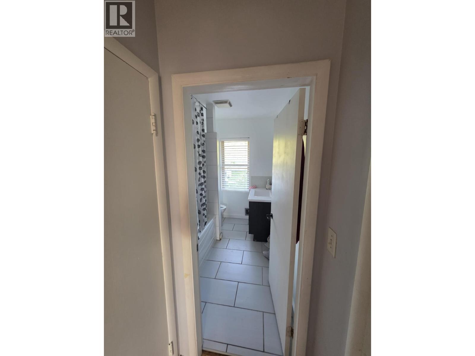 1775 Swainson Road - 6