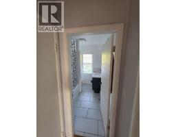 4pc Bathroom - 1775 Swainson Road, Kelowna, BC V1P1C5 Photo 6