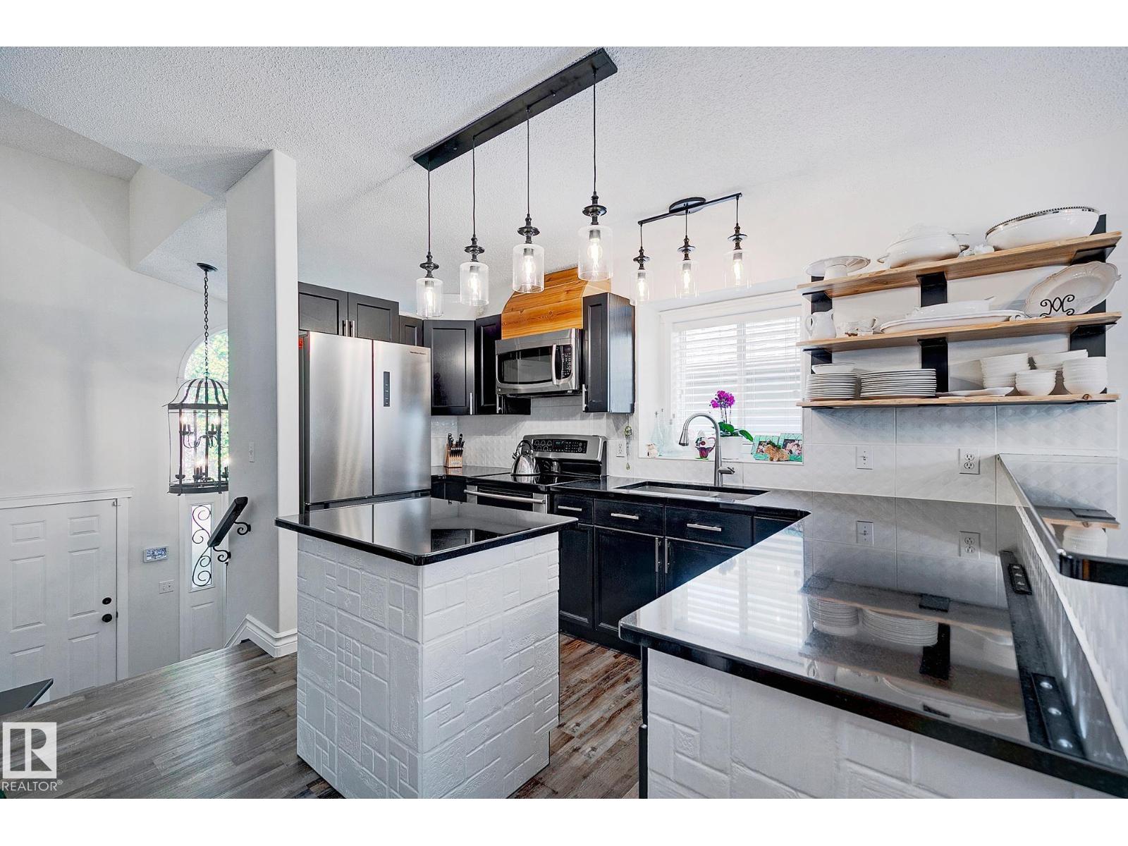 15003 128 ST NW, Edmonton
