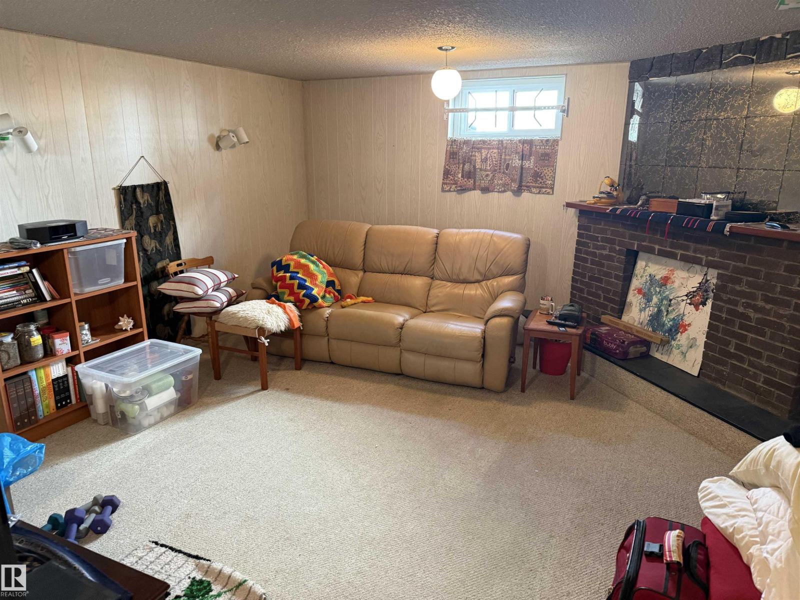 16112 87 AV NW - 20