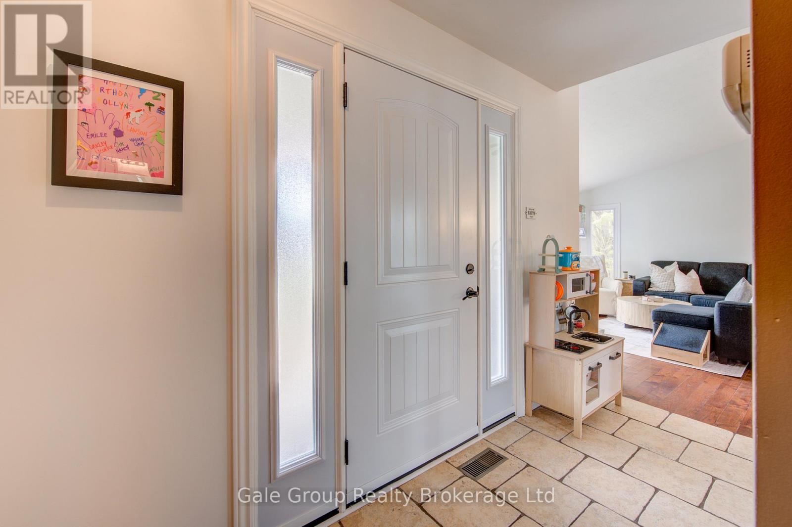 222 CAVERLY ROAD S - 11