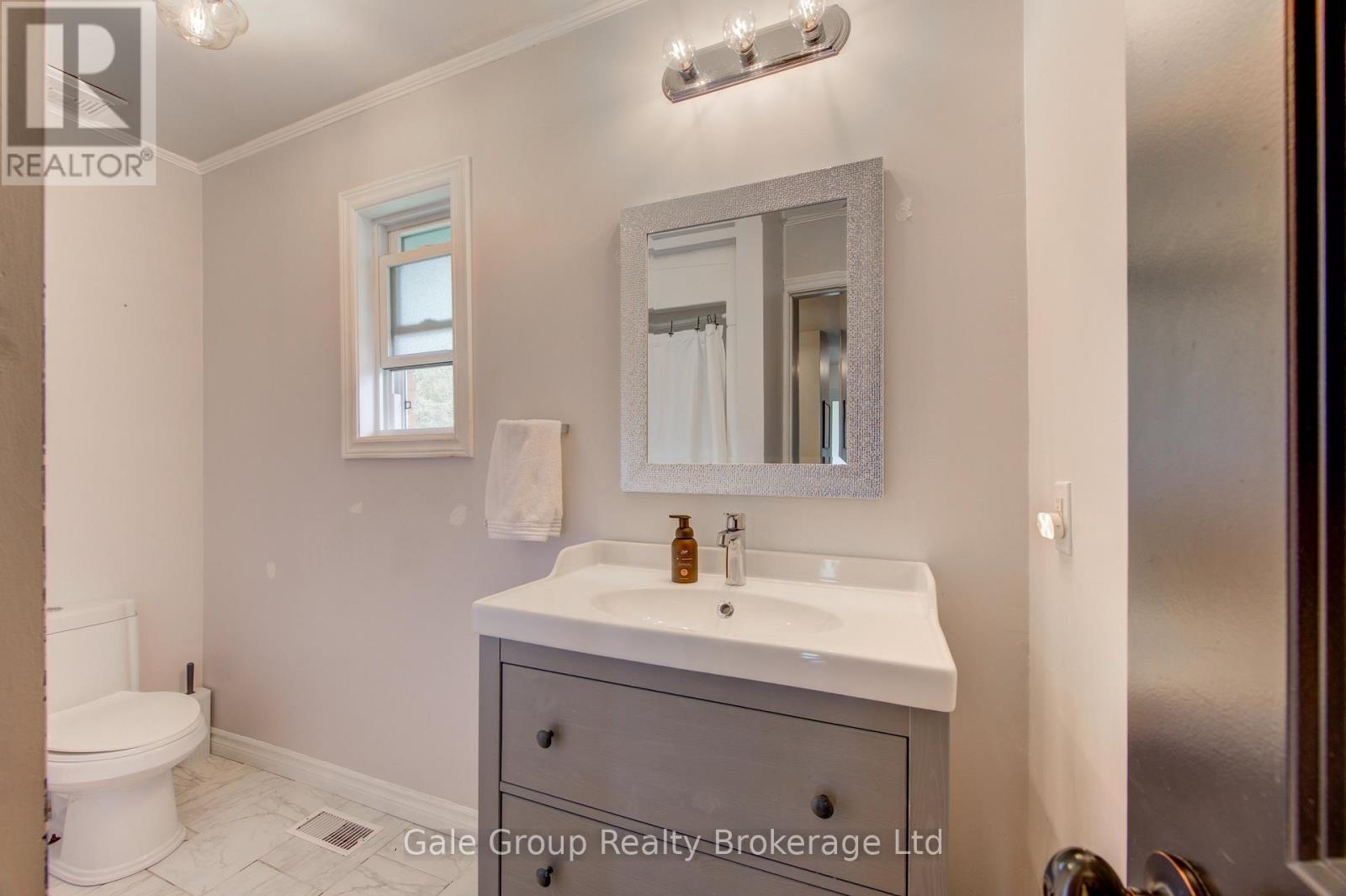 222 CAVERLY ROAD S - 12