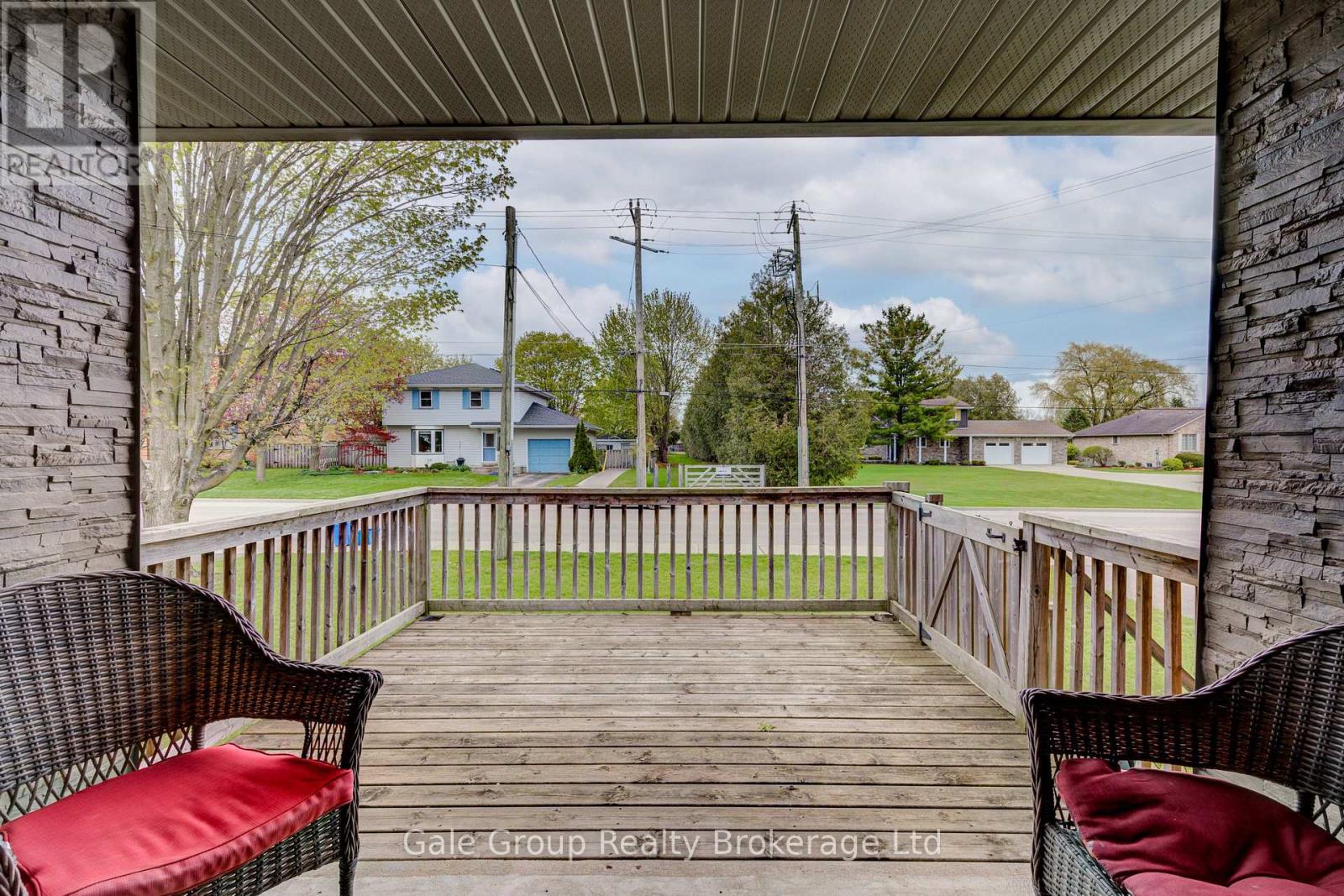 222 CAVERLY ROAD S - 24
