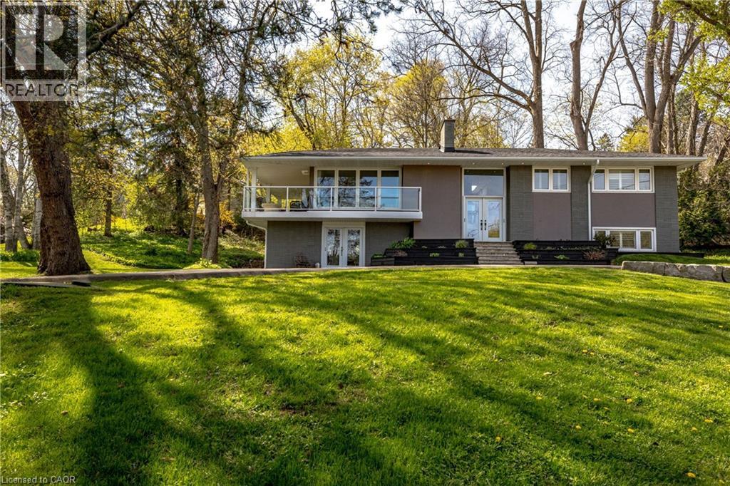 123 HILLCREST Avenue, Hamilton, Ontario, L9H4X7 — Photo 2