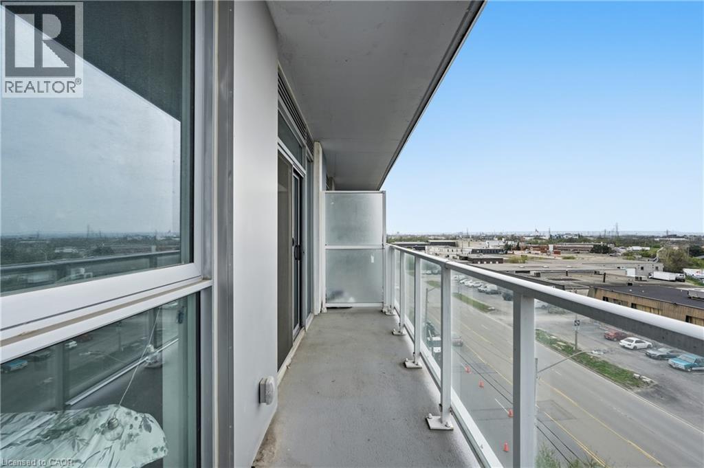 #513 2782 BARTON Street E - 21