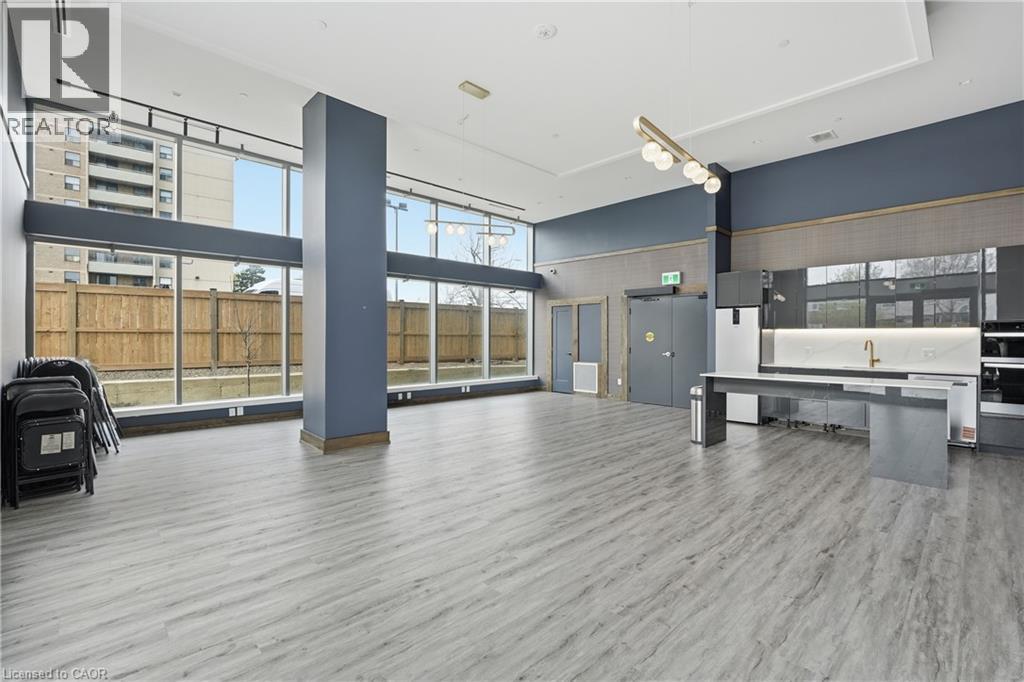 #513 2782 BARTON Street E - 26