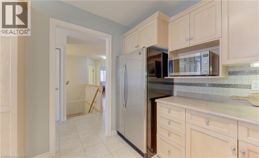 487 BRENTCLIFFE Drive, Waterloo, Ontario, N2T2R8 — Photo 13