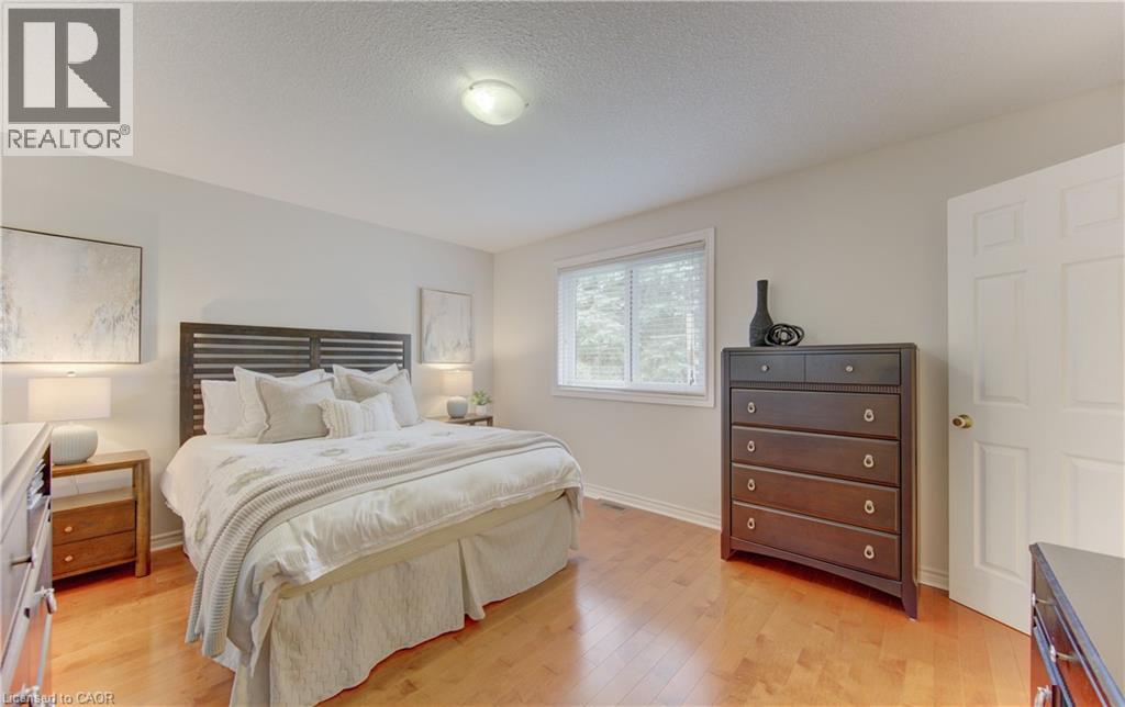 487 BRENTCLIFFE Drive, Waterloo, Ontario, N2T2R8 — Photo 30