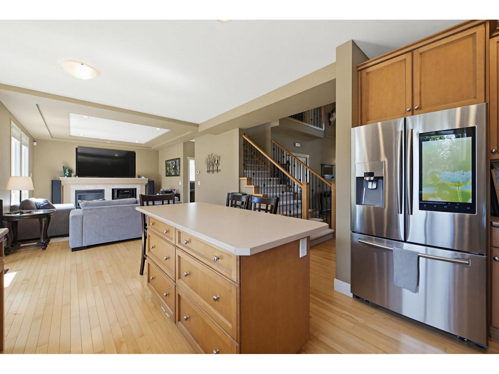 7 Bed, 4 Bath House for Sale in Surrey – 10304 164A STREET, Surrey - Image 10