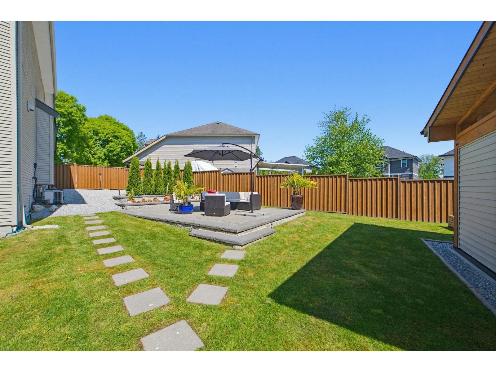 7 Bed, 4 Bath House for Sale in Surrey – 10304 164A STREET, Surrey - Image 33