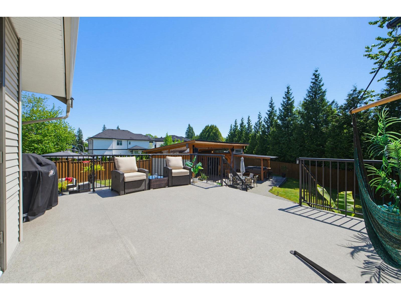 7 Bed, 4 Bath House for Sale in Surrey – 10304 164A STREET, Surrey - Image 28