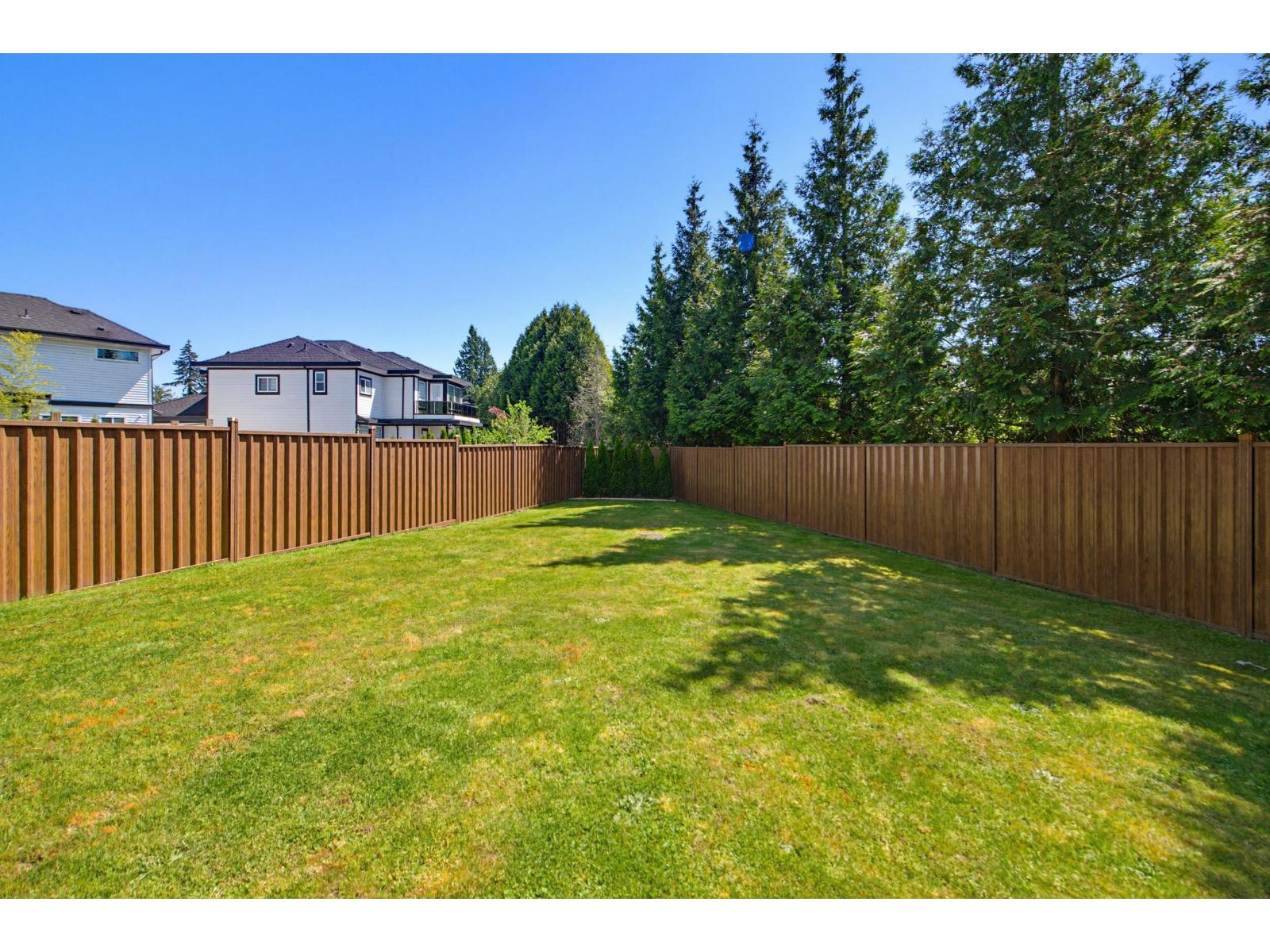 7 Bed, 4 Bath House for Sale in Surrey – 10304 164A STREET, Surrey - Image 37