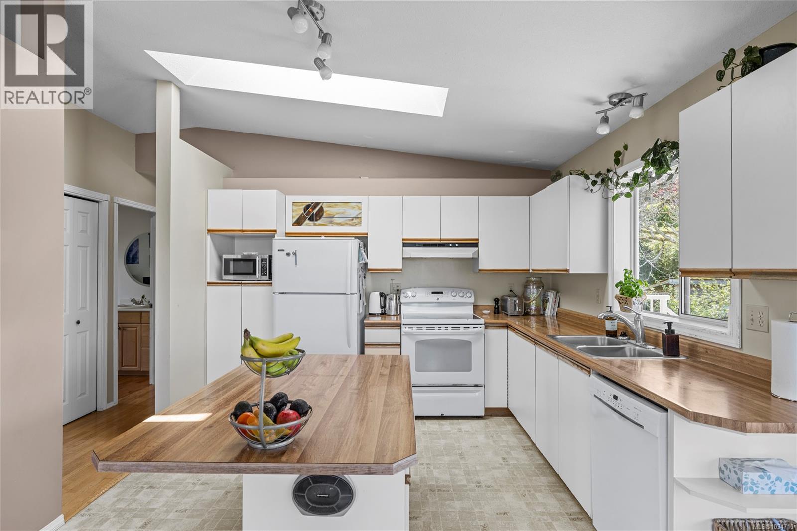 7101 McGill Rd - 12