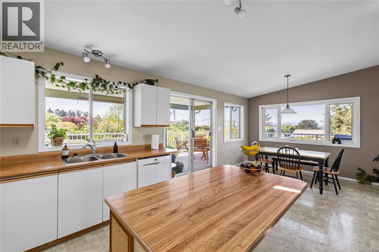 7101 McGill Rd - 16