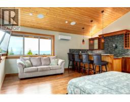 1765 Paul's Pl, Qualicum Beach, BC V9K2S3 Photo 43
