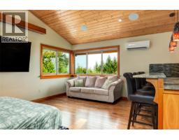 1765 Paul's Pl, Qualicum Beach, BC V9K2S3 Photo 44