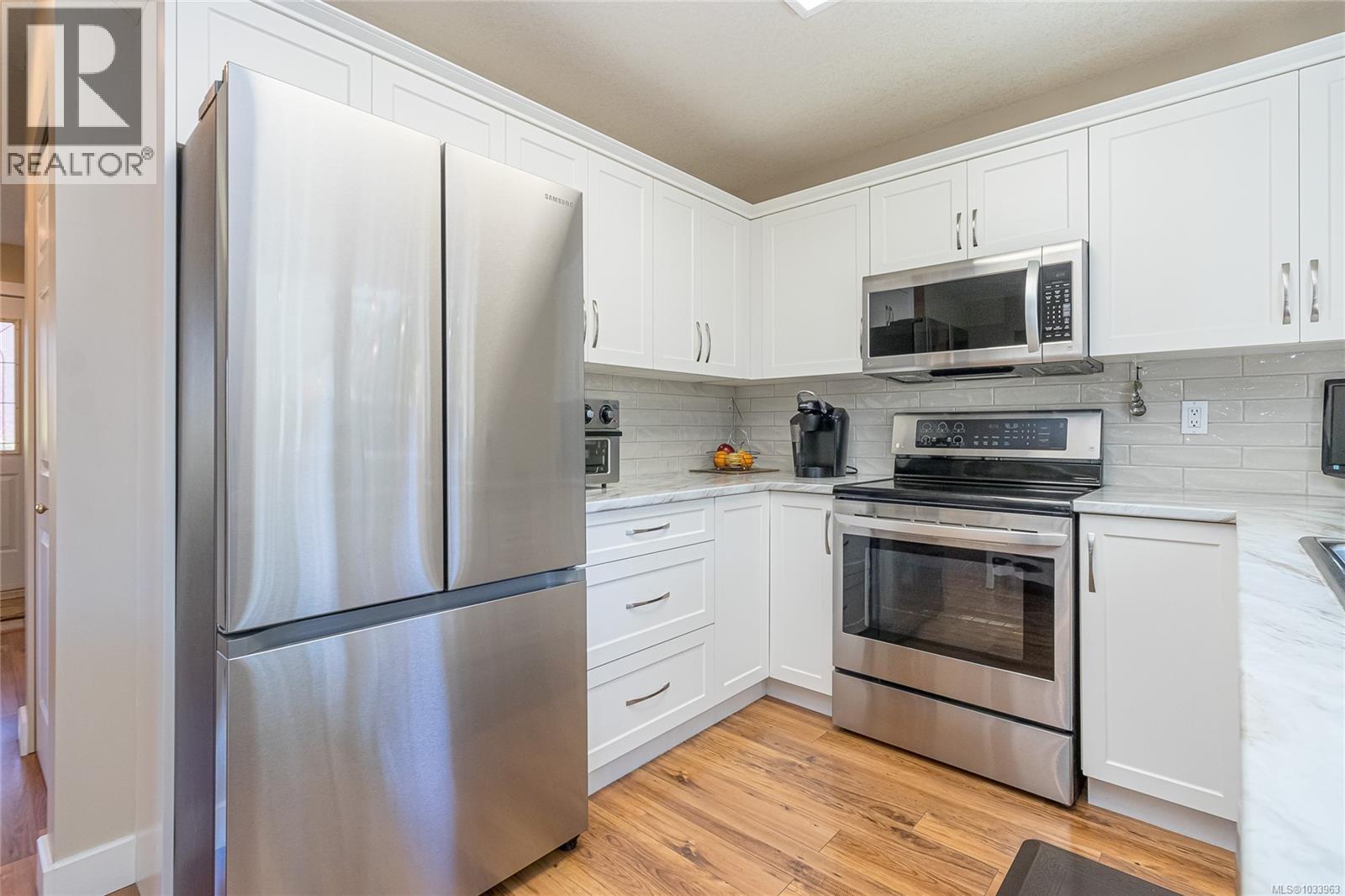 331 Rheumer Cres - 24