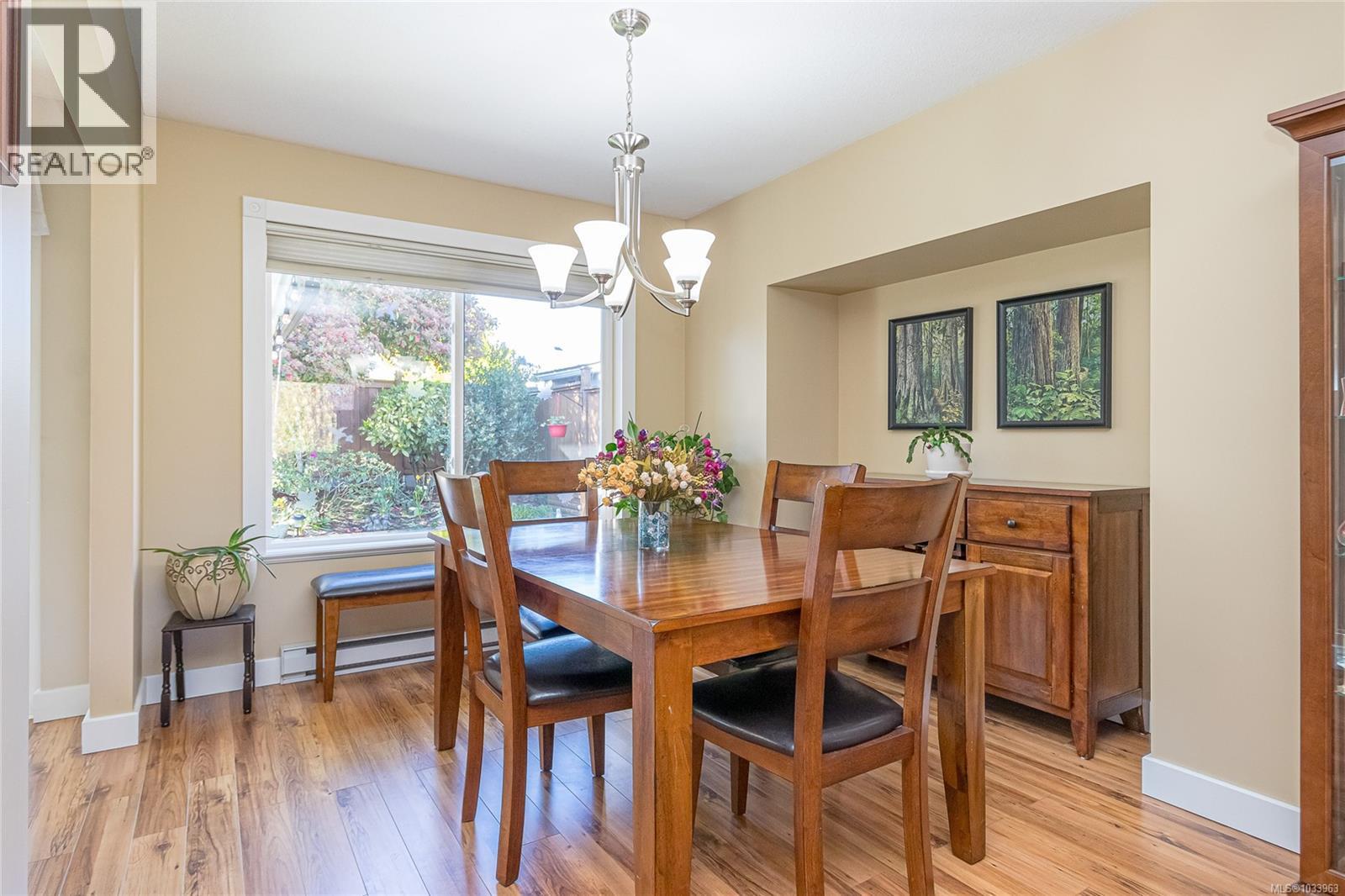 331 Rheumer Cres - 4