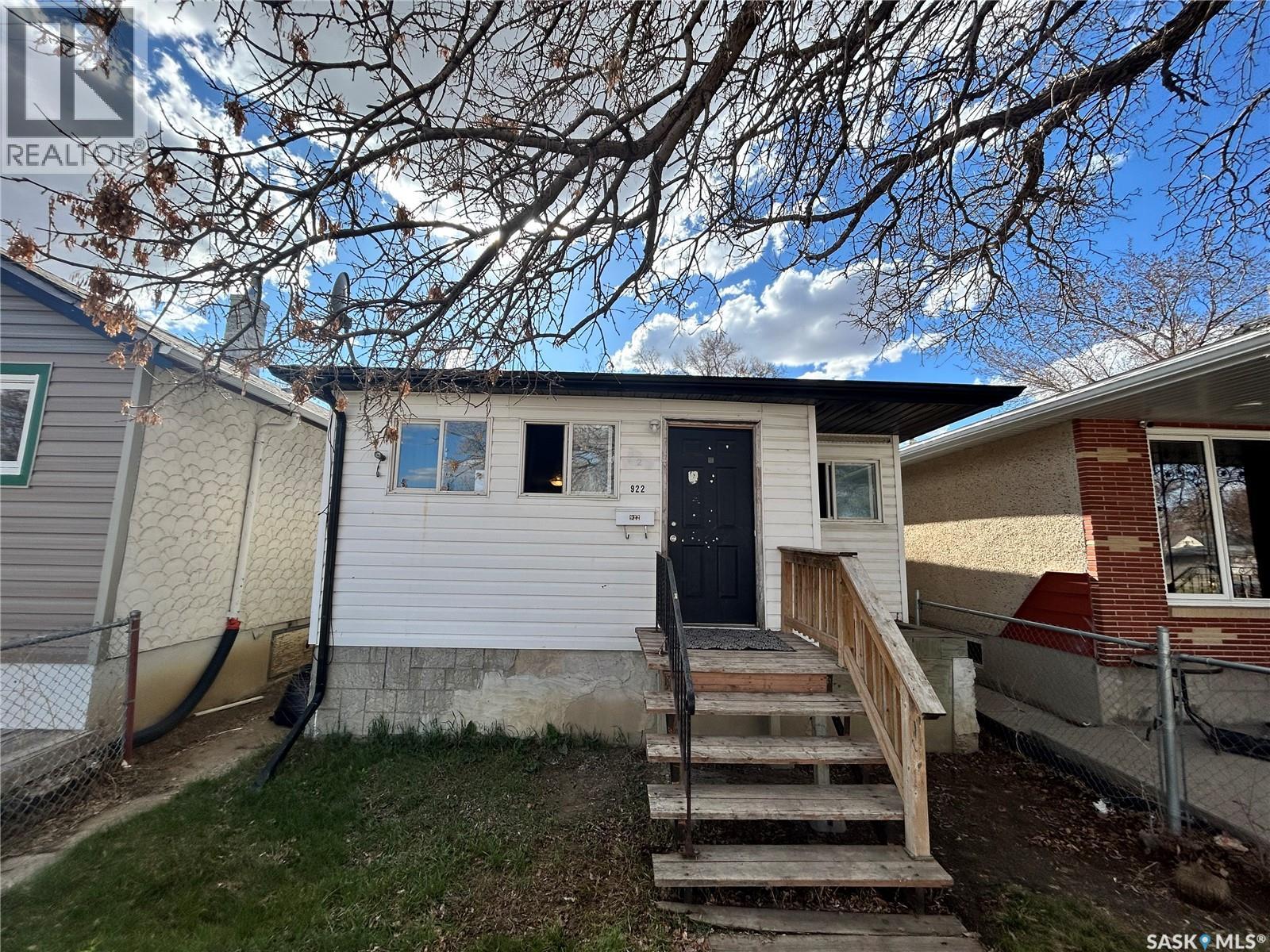 922 Garnet STREET - 1