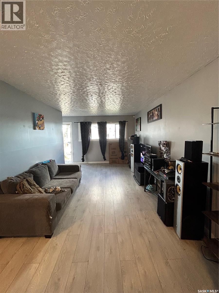 922 Garnet STREET - 8