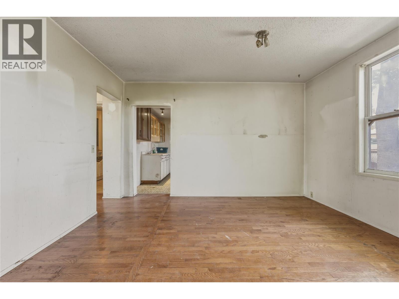 2850 Jarvis Street - 14