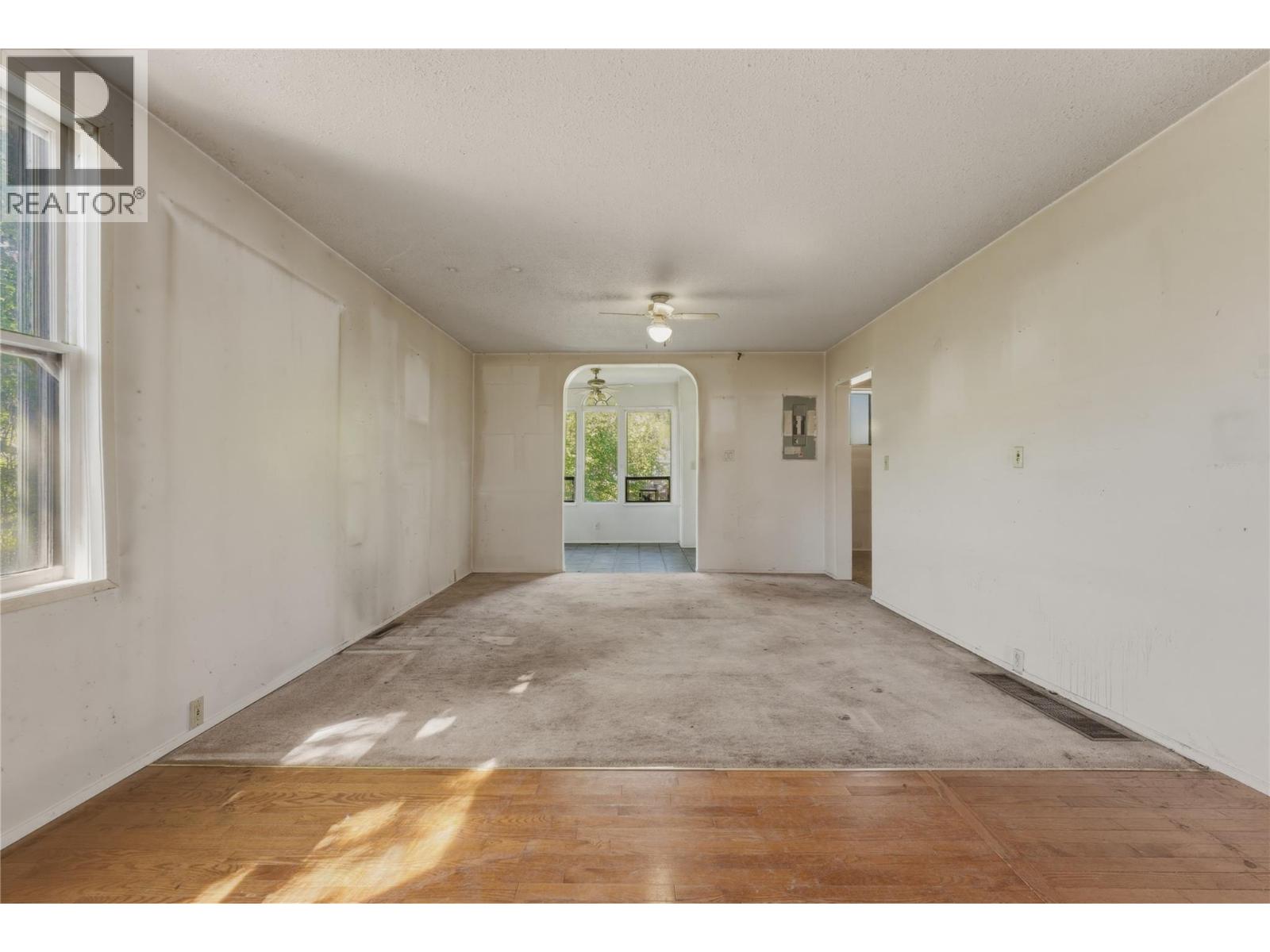 2850 Jarvis Street - 16
