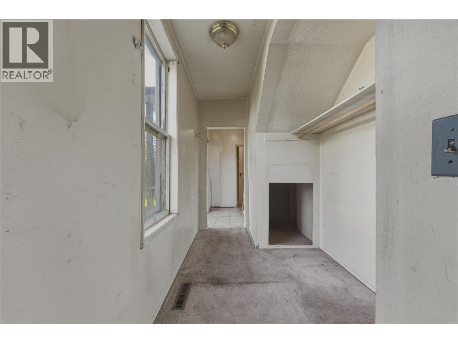 2850 Jarvis Street - 18