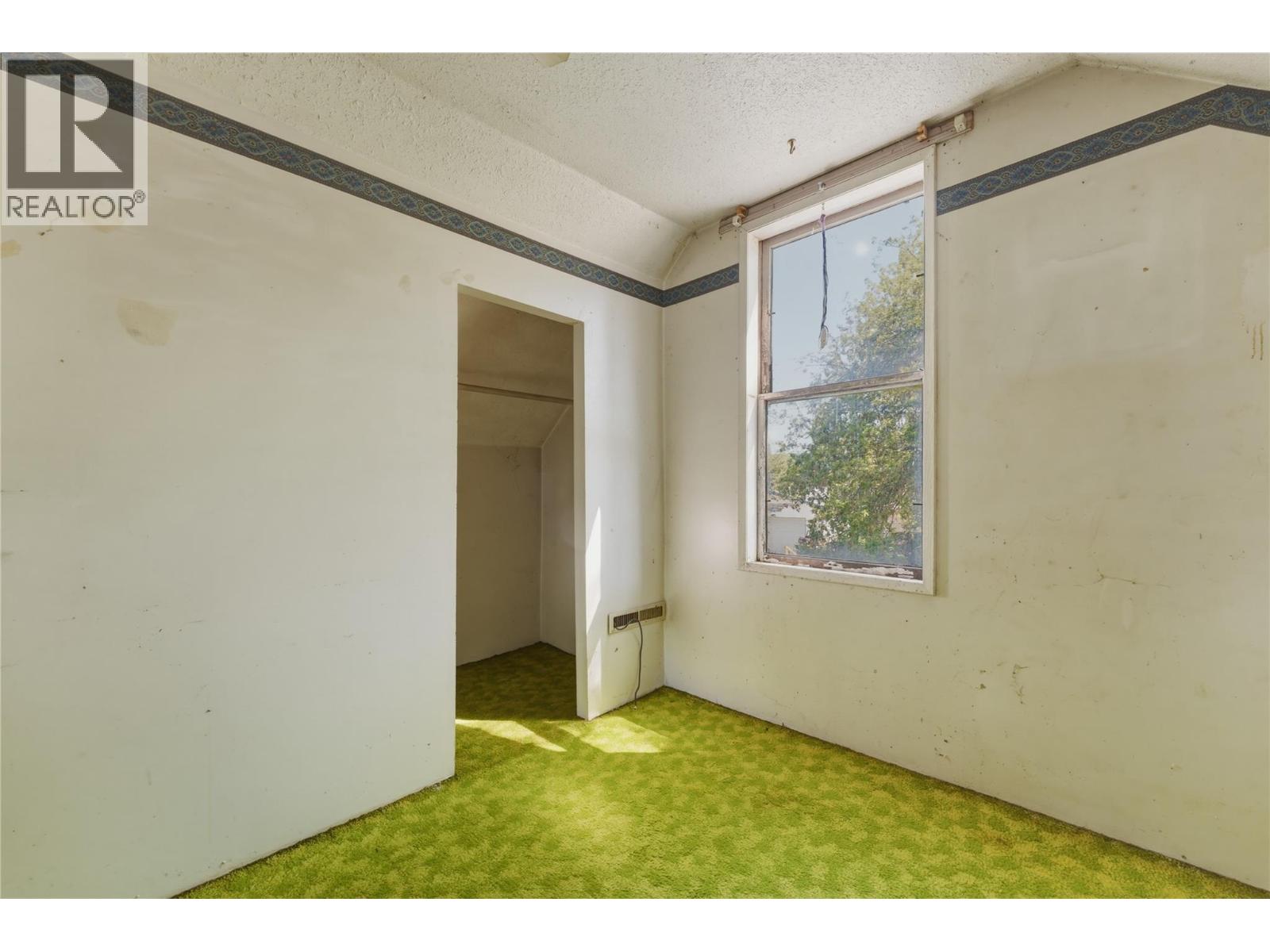2850 Jarvis Street - 27