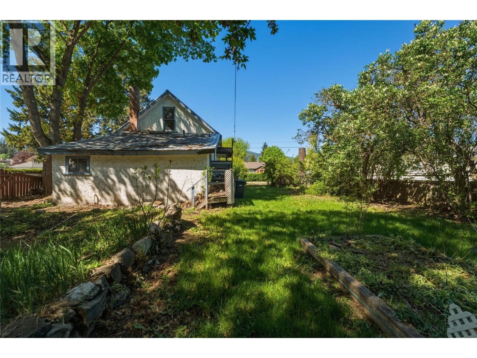 2850 Jarvis Street - 4