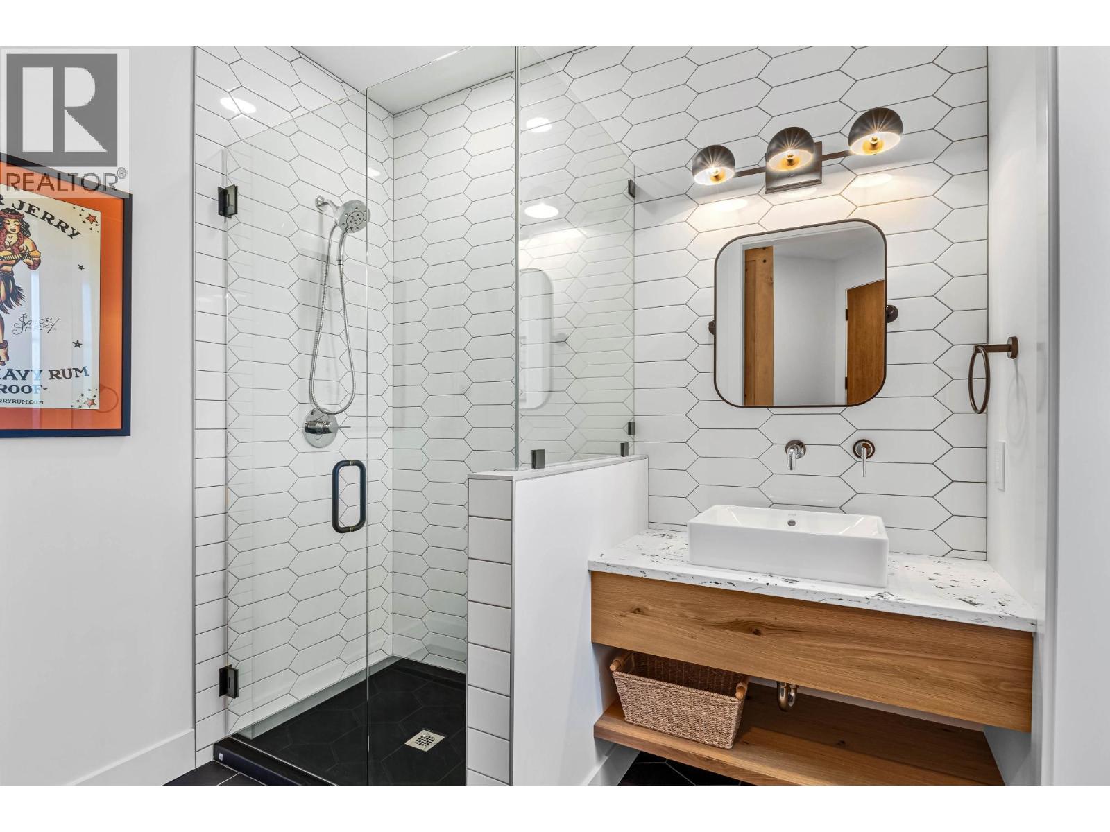 8555 BARNHARTVALE Road - 22