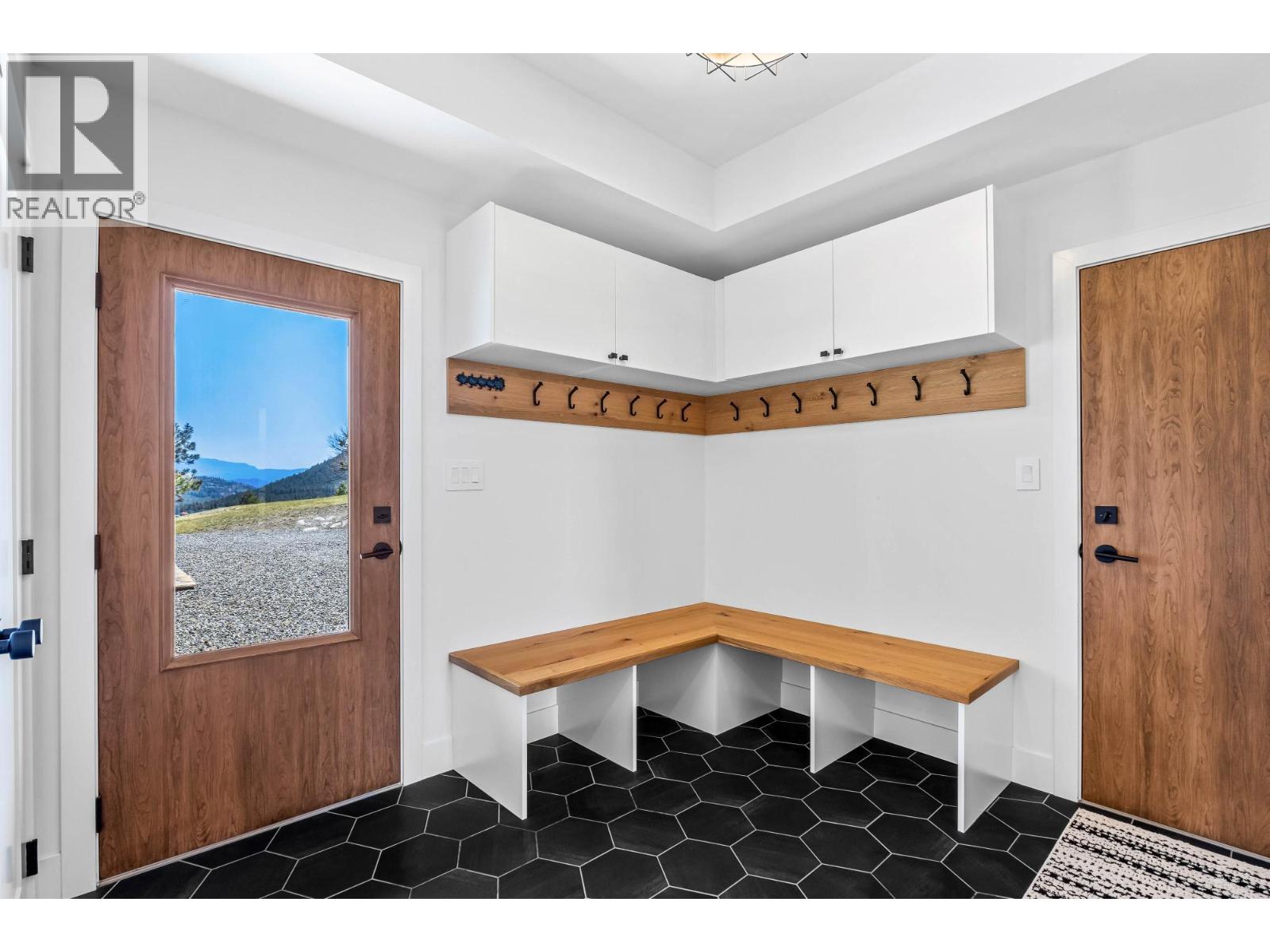 8555 BARNHARTVALE Road - 24