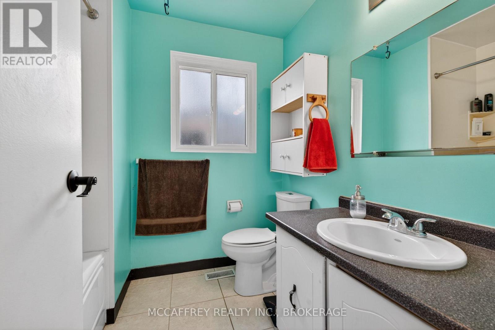 1075 BASSWOOD PLACE - 15