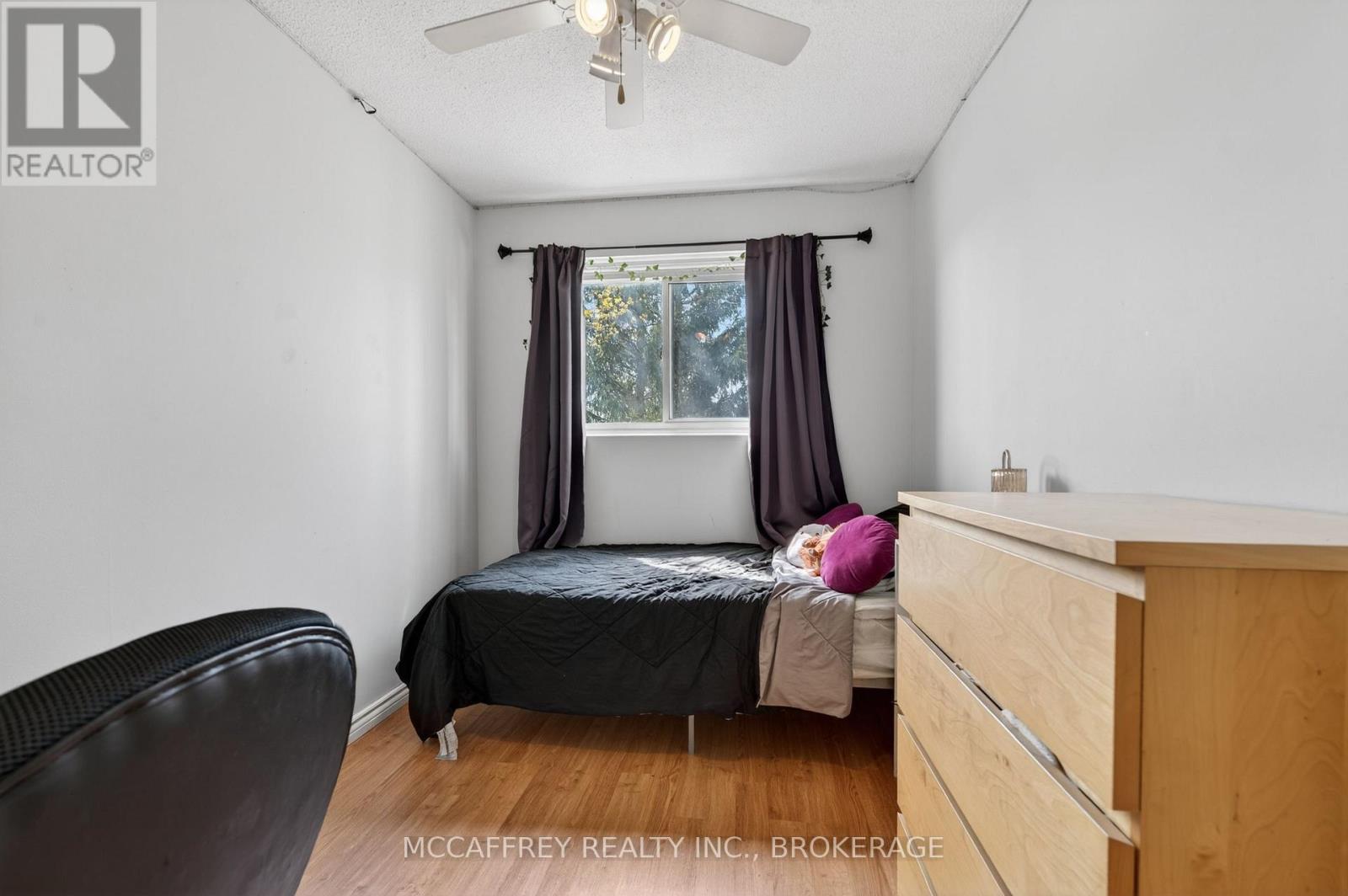 1075 BASSWOOD PLACE - 16