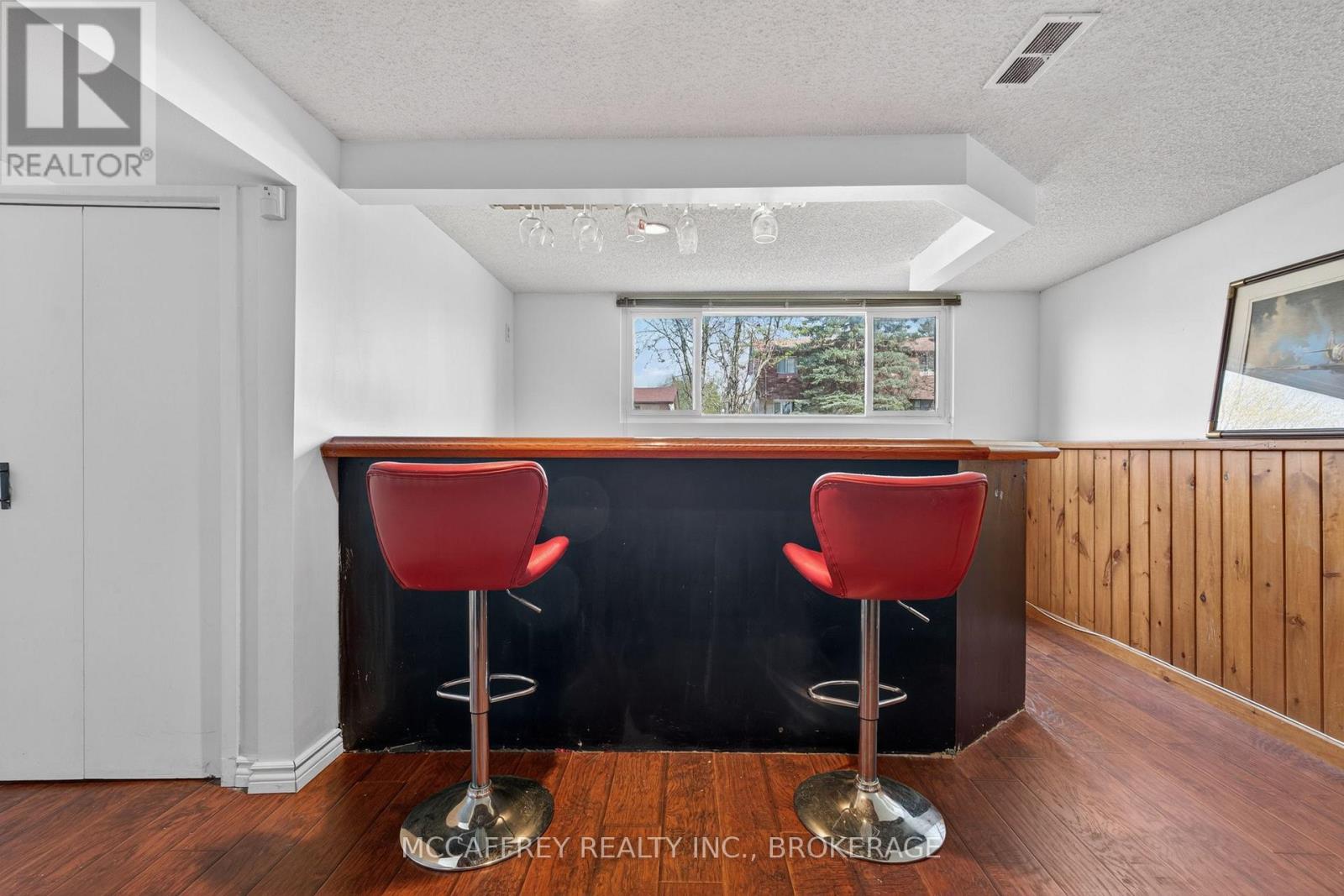 1075 BASSWOOD PLACE - 22