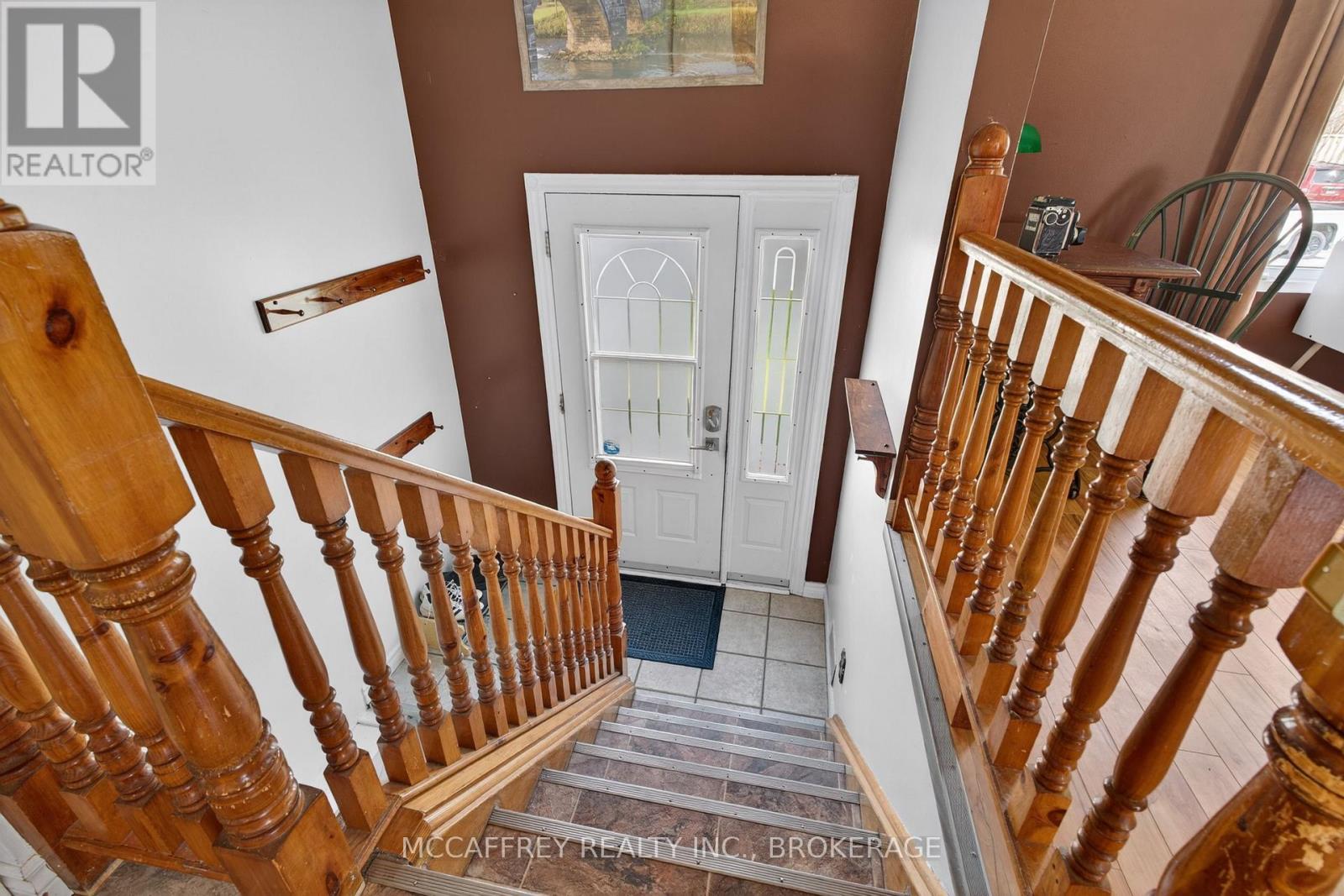 1075 BASSWOOD PLACE - Image 3
