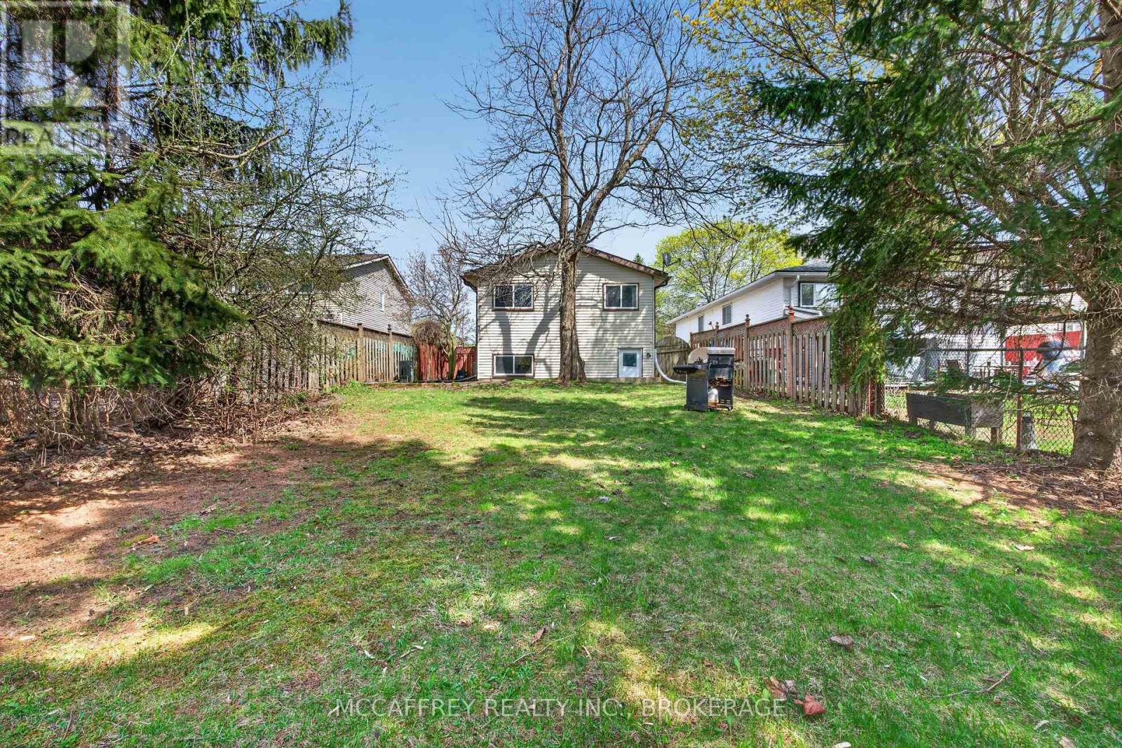 1075 BASSWOOD PLACE - 31