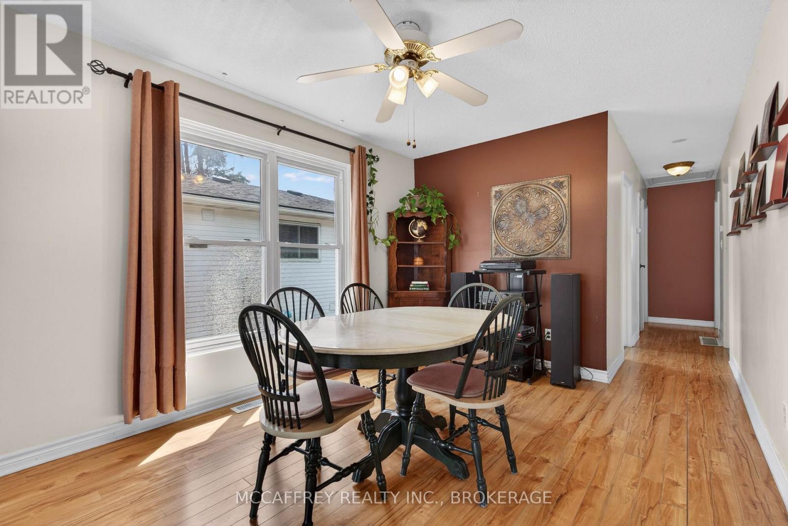 1075 BASSWOOD PLACE - 7