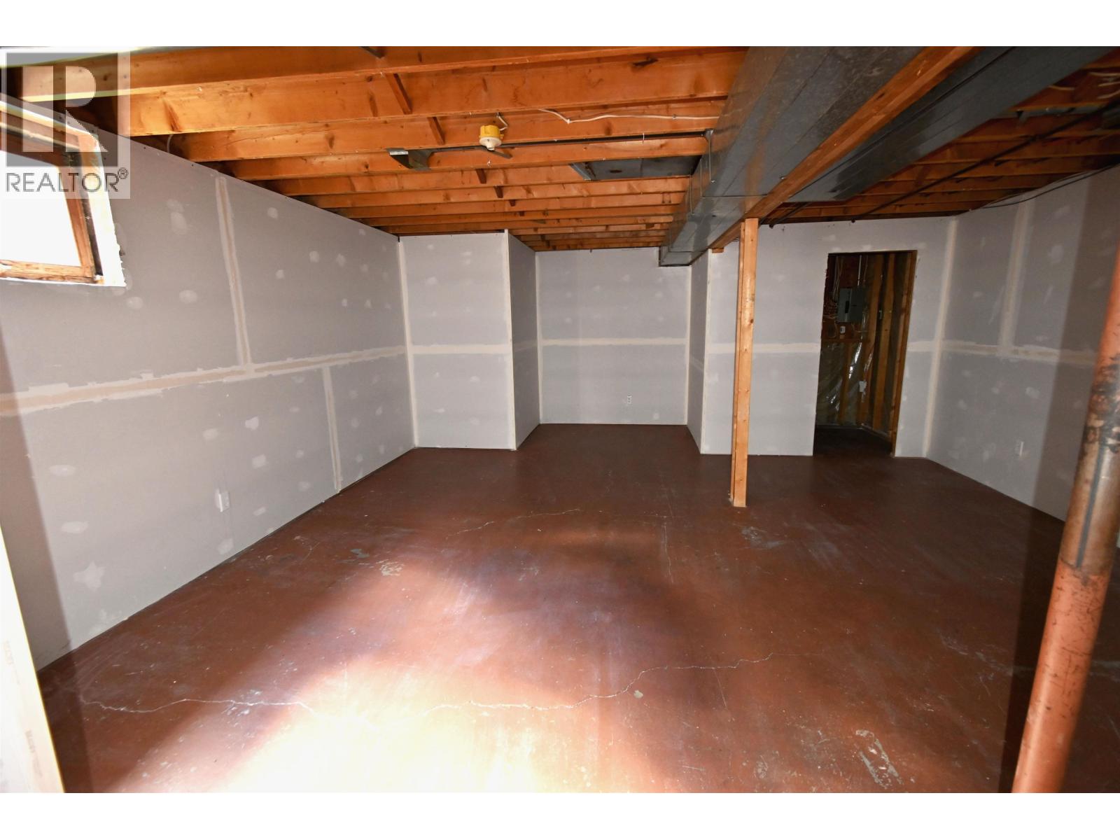 2368 QUINCE STREET, Prince George