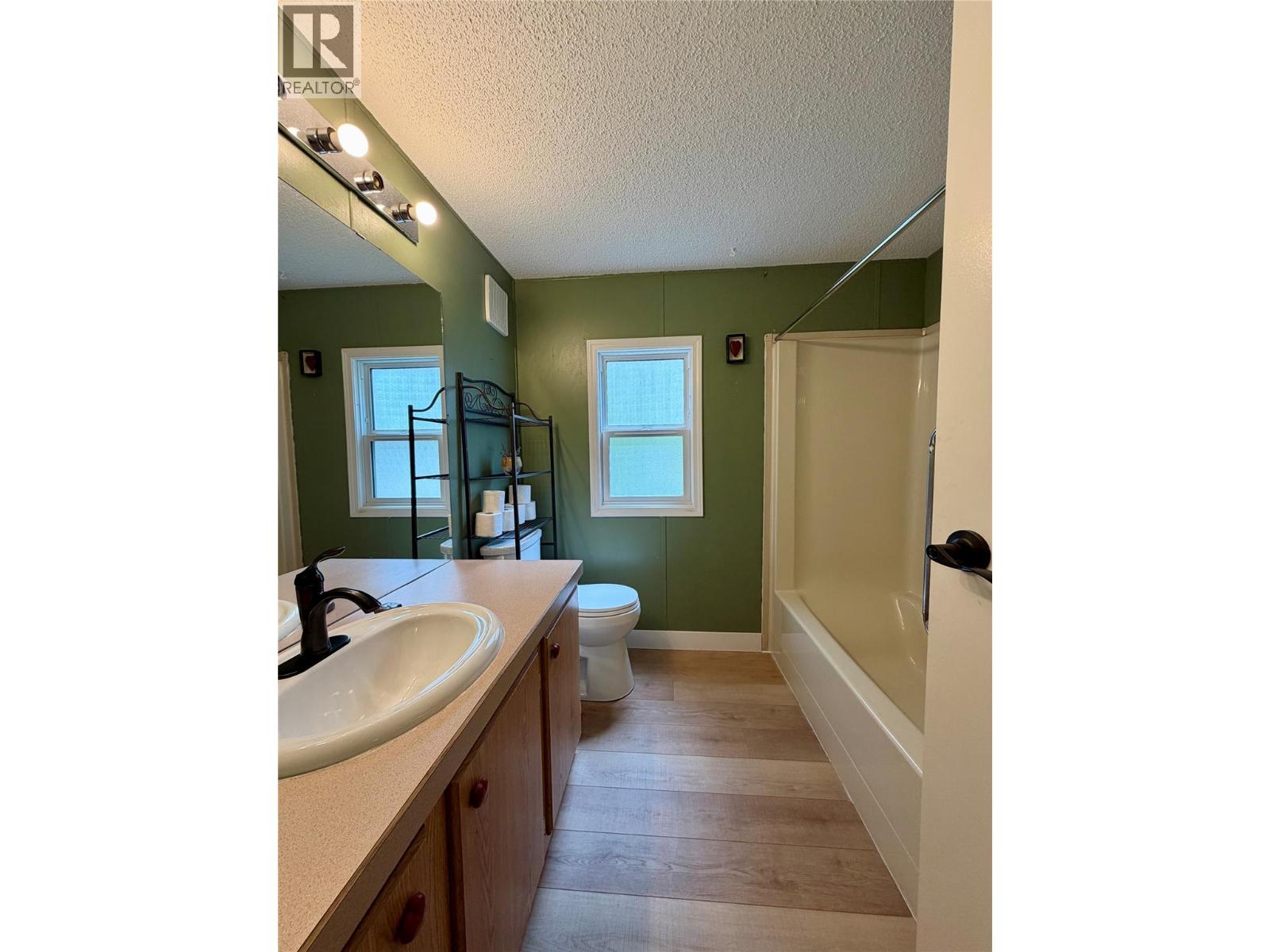 #13 2917 GEORAMA Road - 13