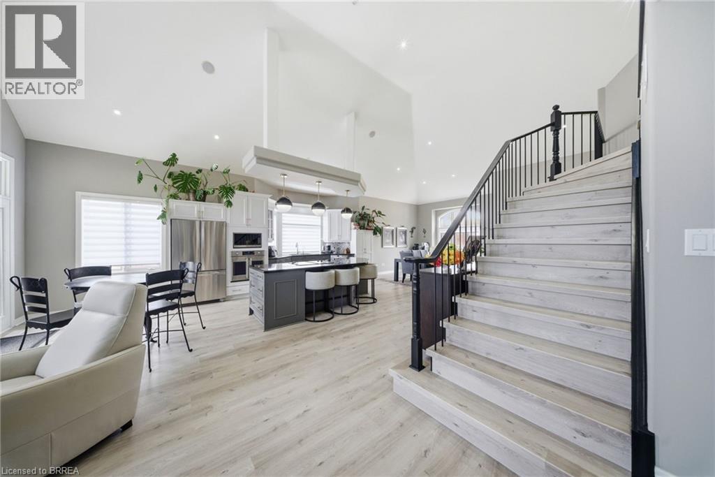 7 TOM THOMSON Court, Brantford, Ontario, N3R7Z6 — Photo 44