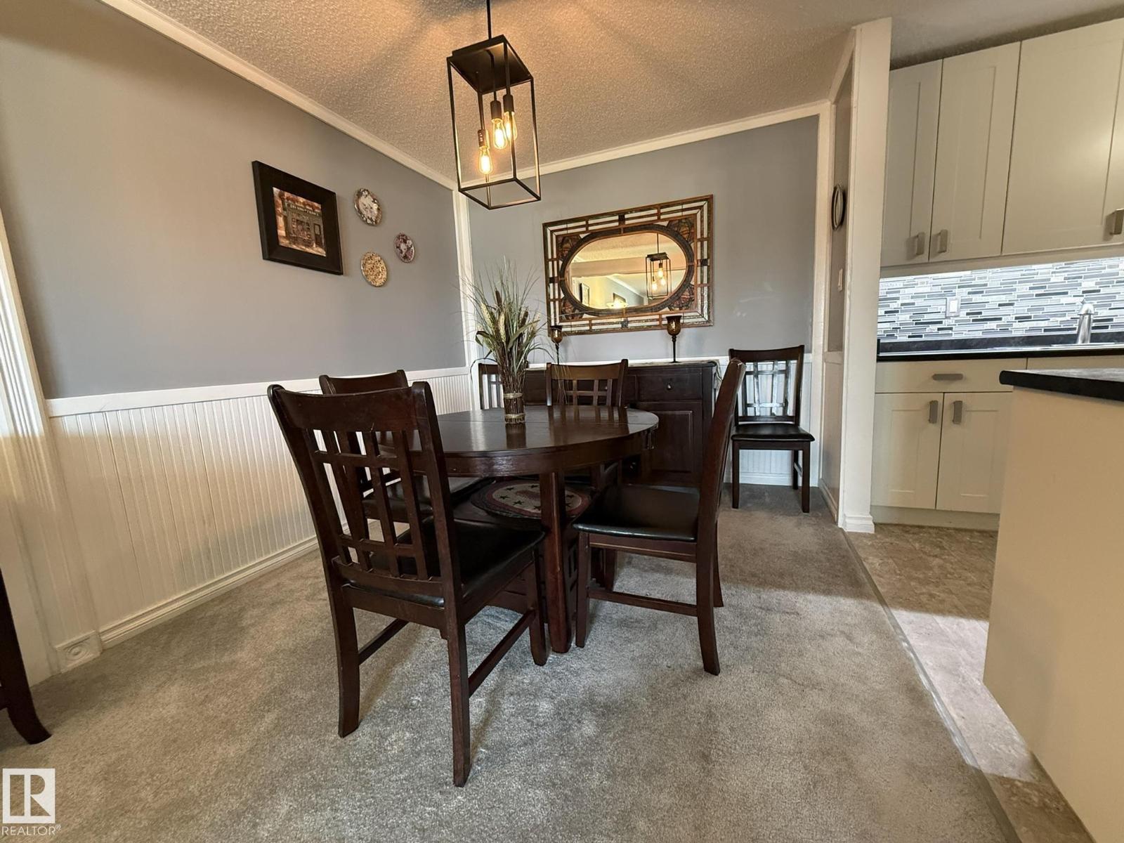 #5 2204 118 ST NW, Edmonton