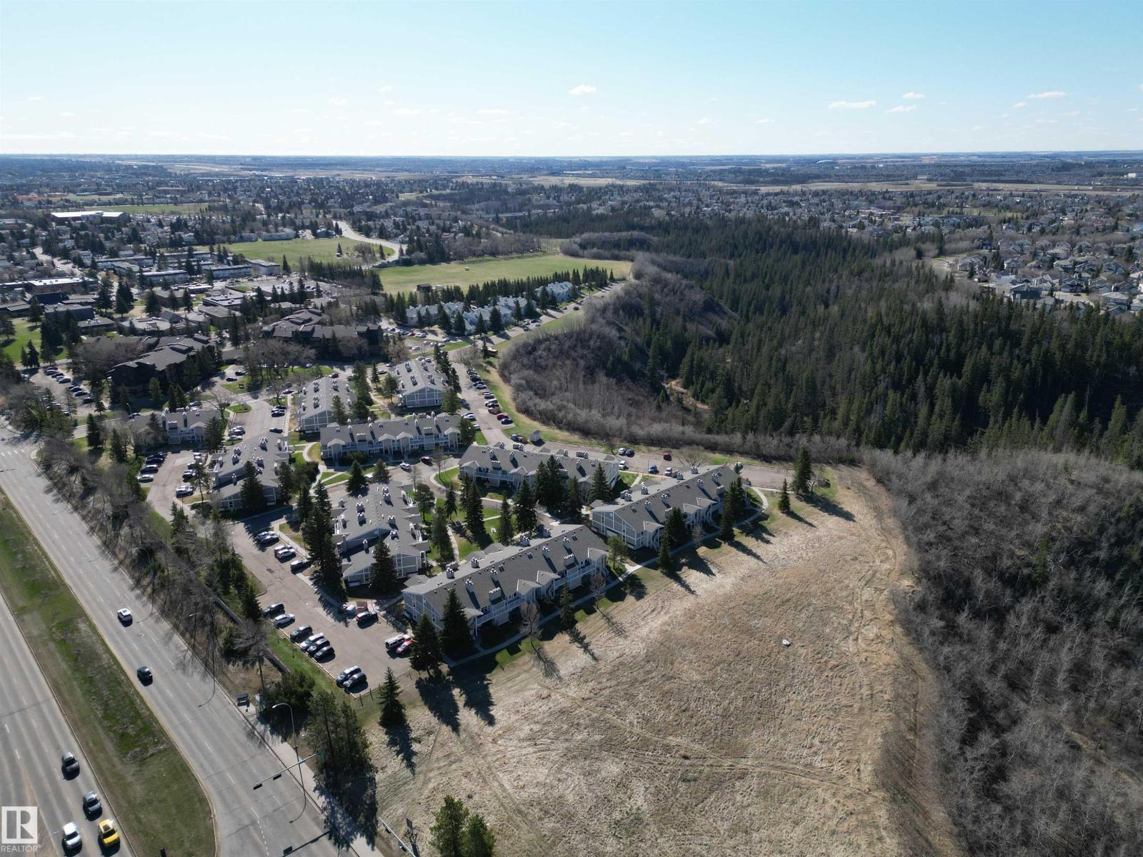#5 2204 118 ST NW, Edmonton