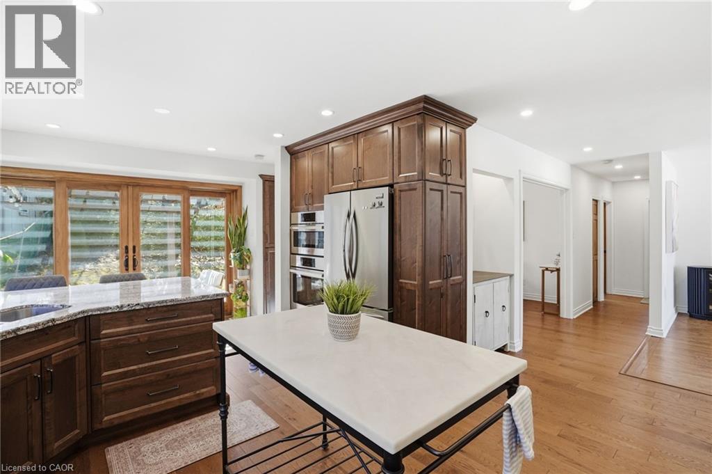 84 PLEASANT Avenue, Dundas, Ontario, L9H3T4 — Photo 17