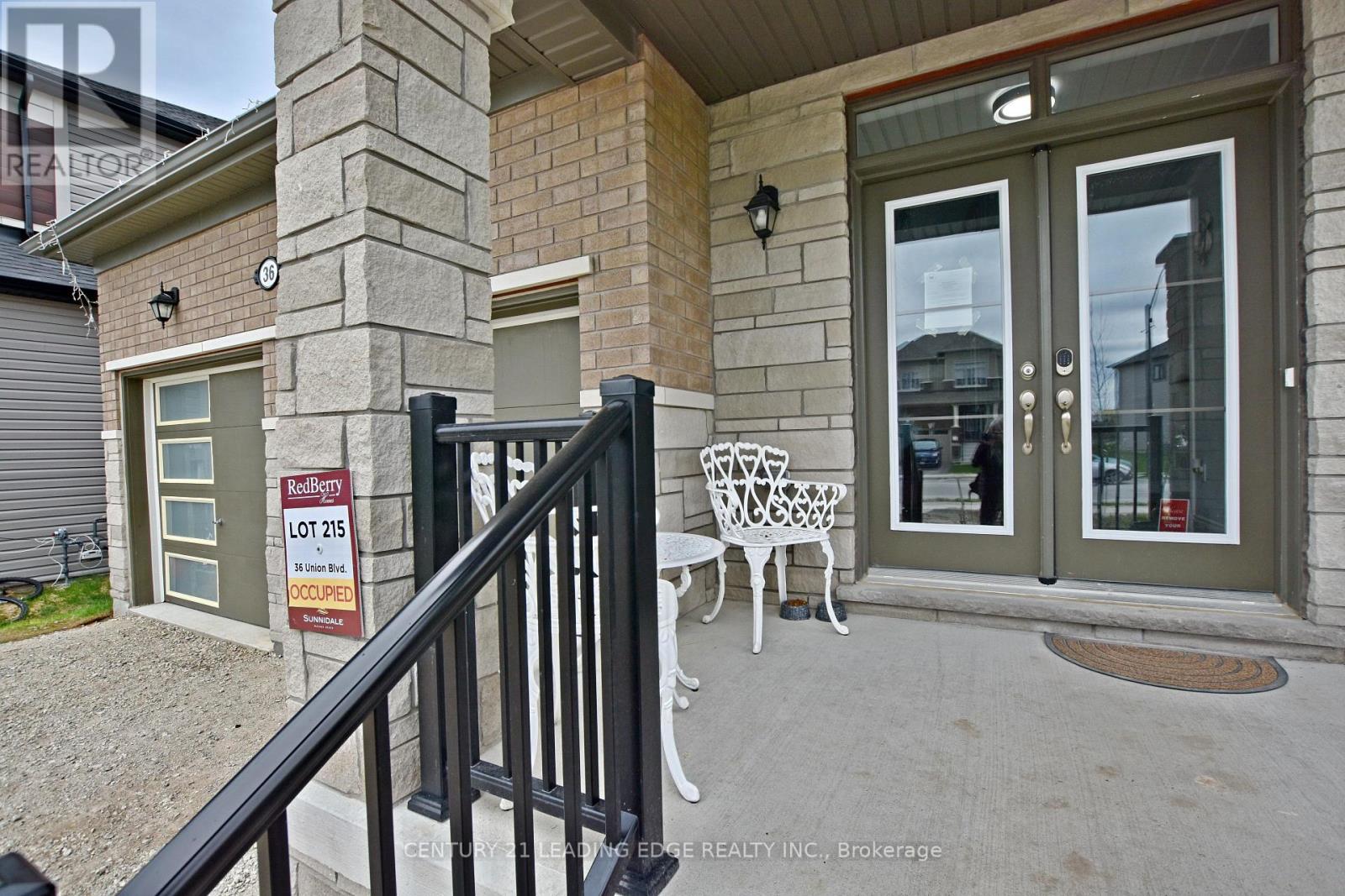36 UNION BOULEVARD - 3