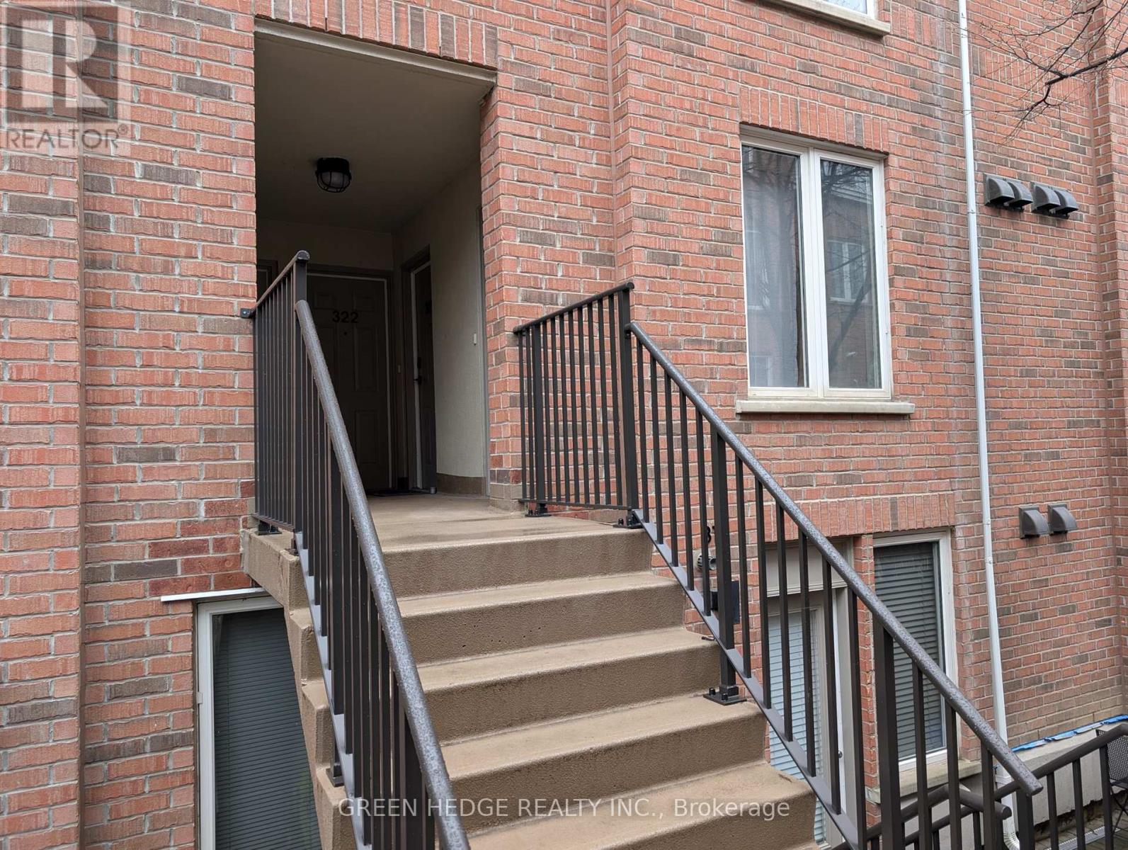 #320 26 DOURO STREET - 17