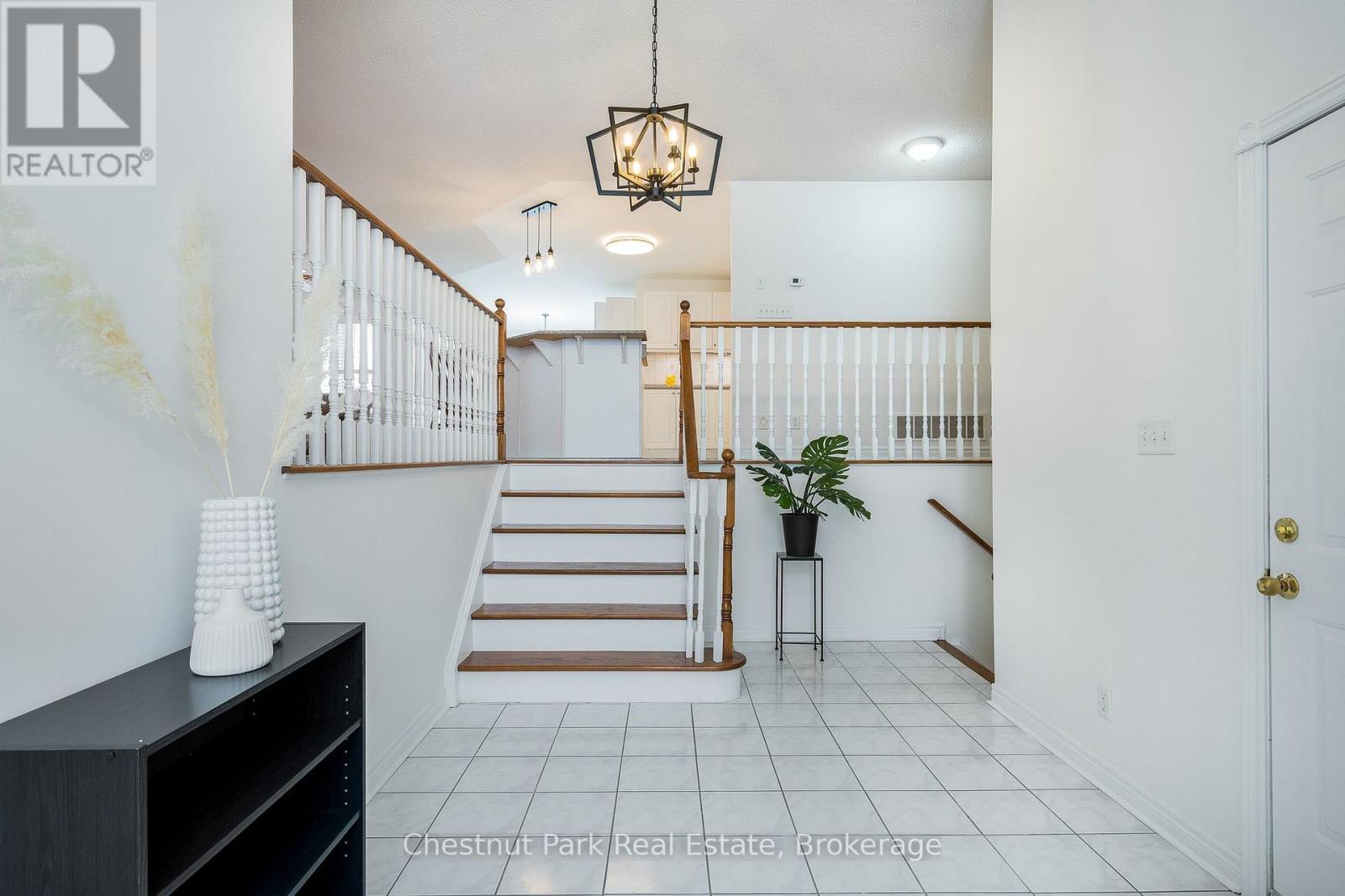 16 GREEN PINE CRESCENT - 7