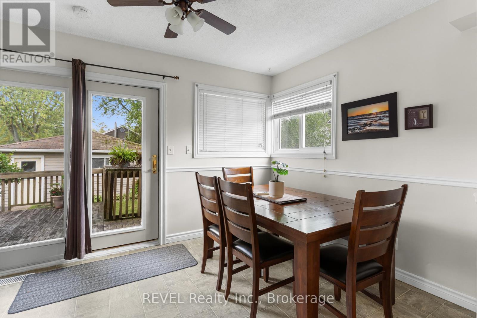 32 BAY AVENUE - 13