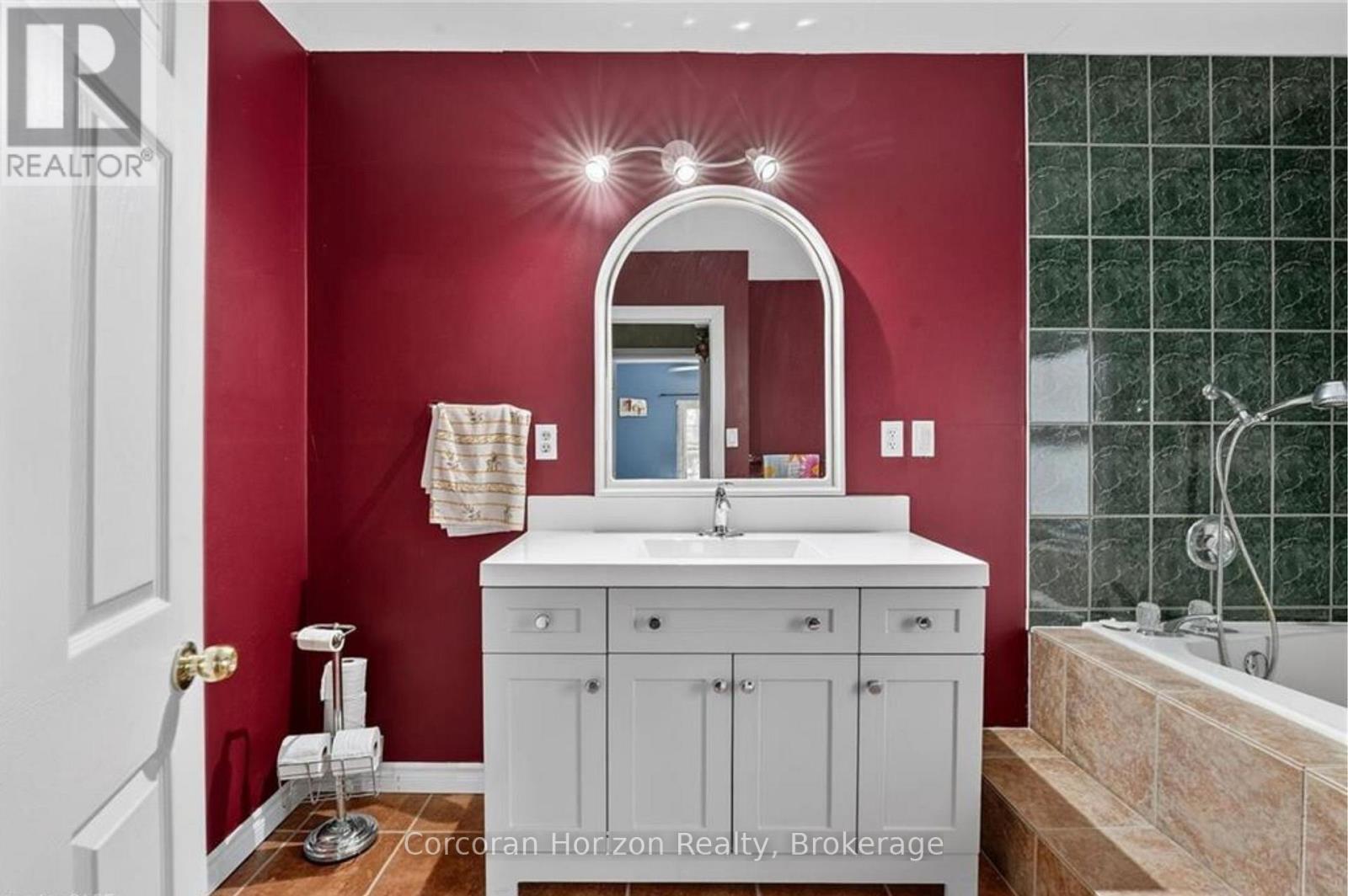 5270 SECOND AVENUE - 20