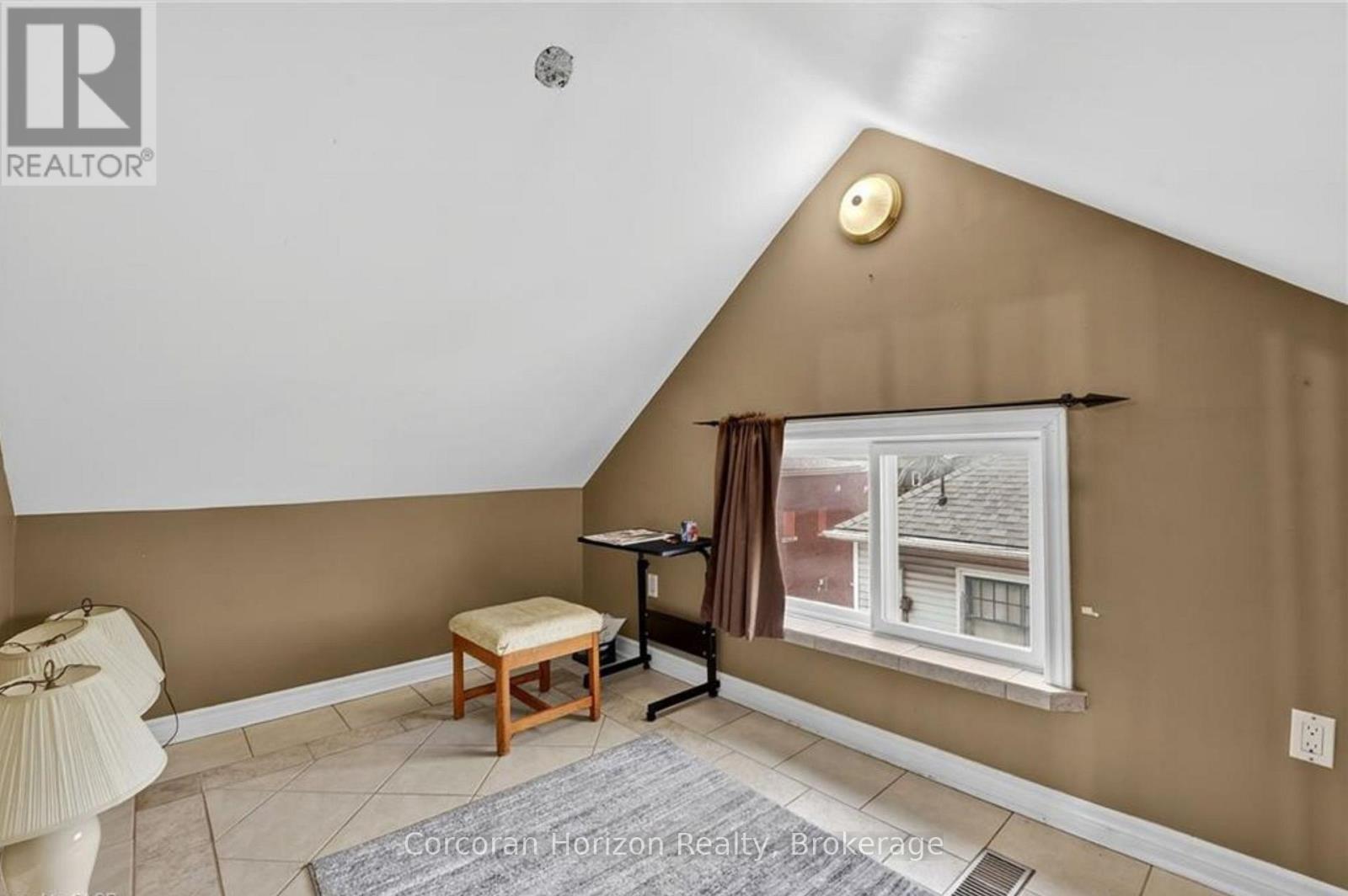 5270 SECOND AVENUE - 21
